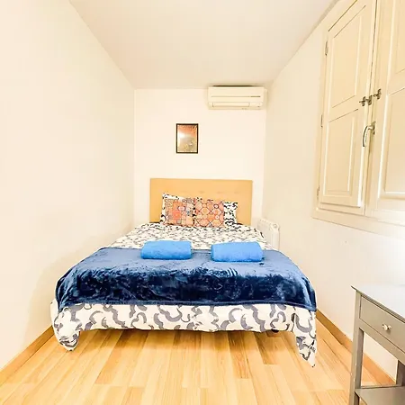Private By La Rambla Hostel