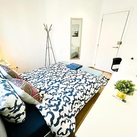 Private By La Rambla Hostel *