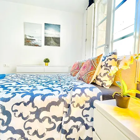 Private By La Rambla Hostel *